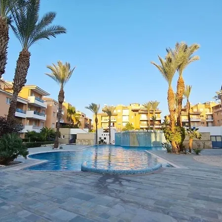 公寓 Large 2-bedroom Townhouse With Patio, 200mbps Wifi *